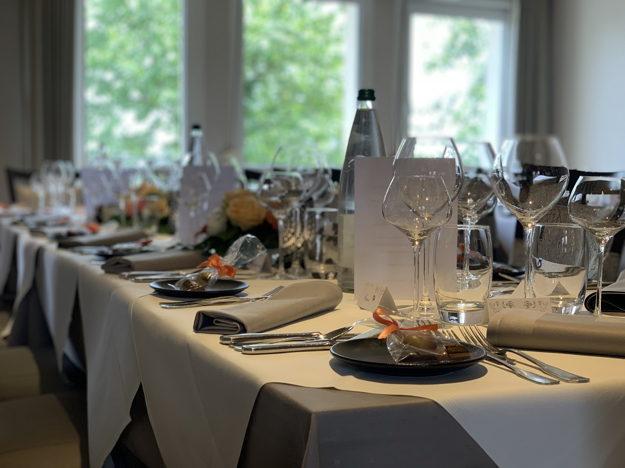 Table dressée pour un repas de fête au Ritter’Hoft